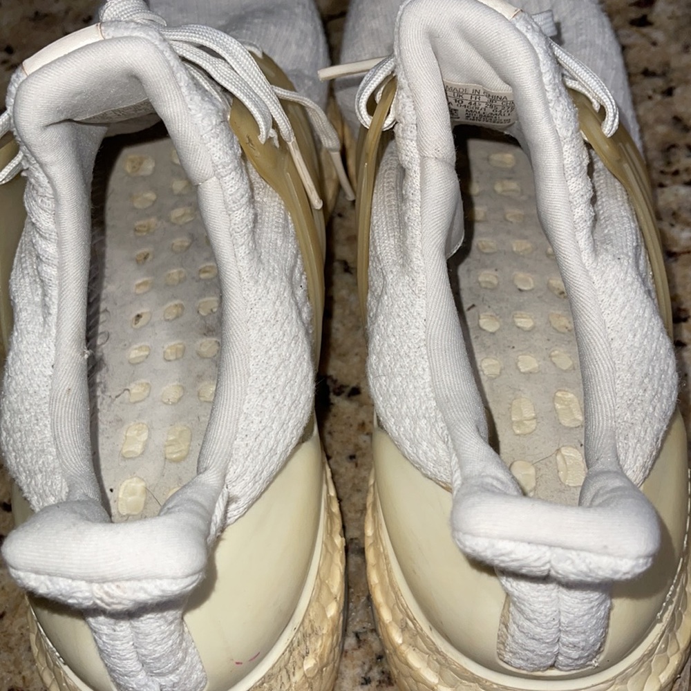 🌟Adidas UltraBoost - Picture 9 of 9